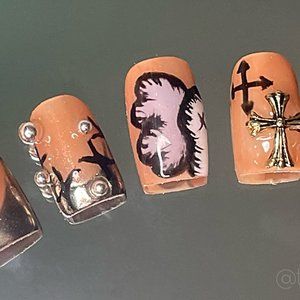 Gold & Nude KAWS | The Nail Plug MI Luxury Press On Nail Set | @thenailplugmi